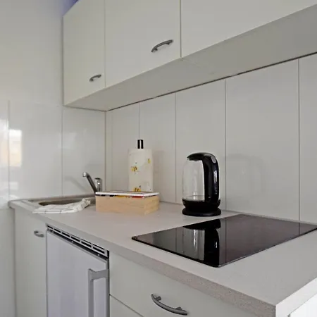 Air 10 Apartment